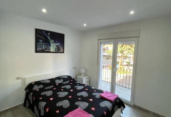 De la Cuenca Mieres II has Balcony rooms