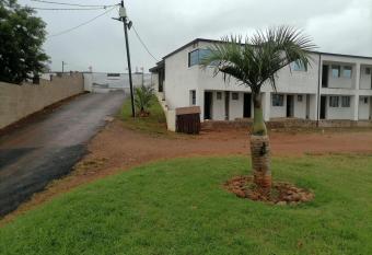 BF Dlamini Guesthouse has Balcony rooms