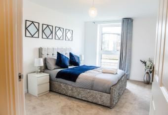 A luxury 2 bedroom apartment with 2 free parking has Balcony rooms