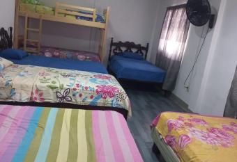 Habitaciones Grupales has Balcony rooms