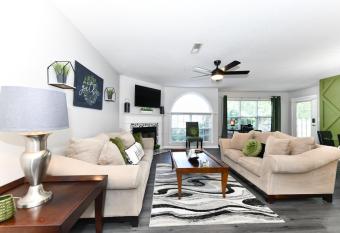 First floor 2 bed 2 bath with fireplace allows 18 year olds to book a room