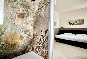 Continental Urban Art Hotel allows 18 year olds to book a room