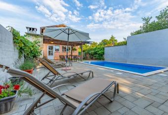 Villa Iness Medulin has Balcony rooms