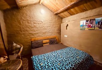 Airy Madhouse has Balcony rooms