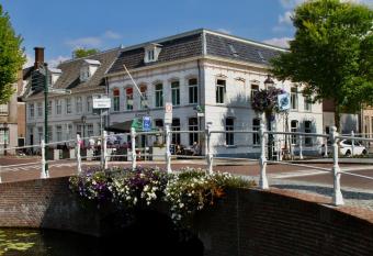Boutique Hotel Weesp allows 18 year olds to book a room