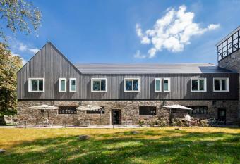 Gut Hungenbach allows 18 year olds to book a room