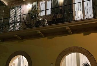 Residenze Aimone has Balcony rooms