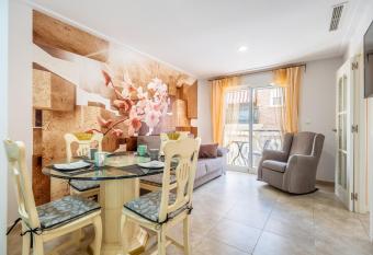 Apartment Evelin has Balcony rooms