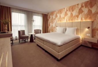 Van der Valk Hotel Gorinchem allows 18 year olds to book a room