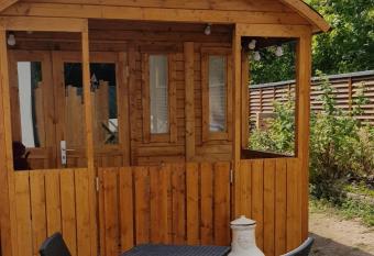 Amarok allows 18 year olds to book a room