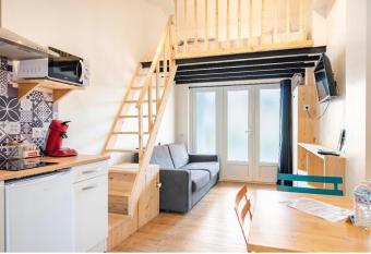 Villa des palmiers, Studio cosy has Balcony rooms