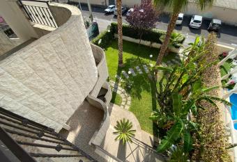 Luxury villa between Catania, Etna and Taormina has Balcony rooms