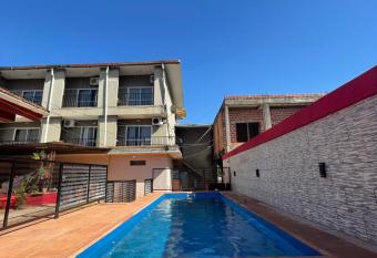 EL TATA APART has Balcony rooms