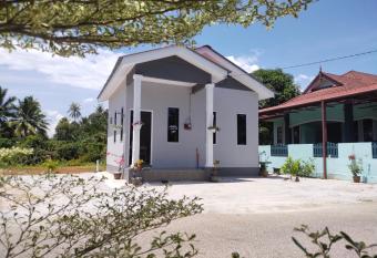 Wanna Homestay has Balcony rooms