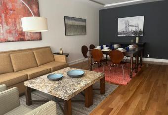 Amplio departamento en la Colonia Roma allows 18 year olds to book a room