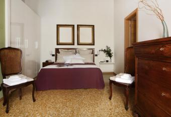 Residenza Roccamaggiore allows 18 year olds to book a room