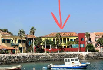 Chez Olivier - Chambre vue mer allows 18 year olds to book a room