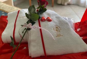 Afrodite Boutique Hotel has rooms with a private hot tub