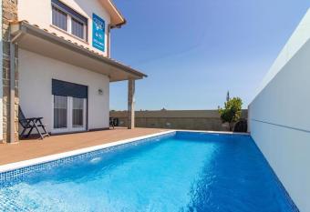 Sleepgo has Balcony rooms