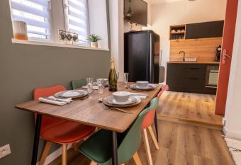 Appartement Cosy avec Jardin au Centre Historique de S  lestat & Proche Europa-Park has Balcony rooms