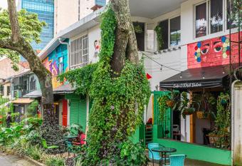 Chillout Otoya Downtown allows 18 year olds to book a room