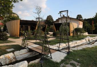 Roggia dei Cedri has Balcony rooms