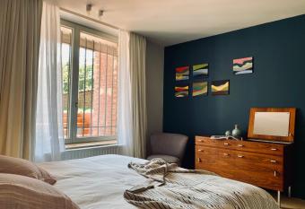 Maison Henri Namur has Balcony rooms