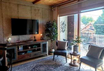 One Mississippi Ave - Adventures in Portland! has Balcony rooms