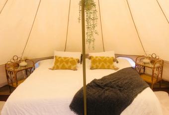 The Orchard Retreat allows 18 year olds to book a room