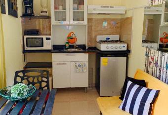 Espectacular y Acogedor allows 18 year olds to book a room