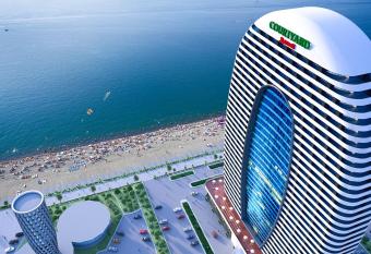 Aliance Palace sea-view apartments by Kaya allows 18 year olds to book a room