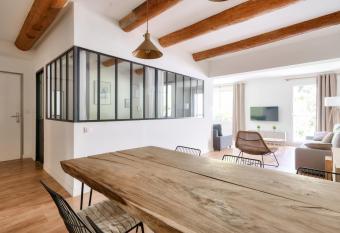 NOCNOC - Le Palme allows 18 year olds to book a room