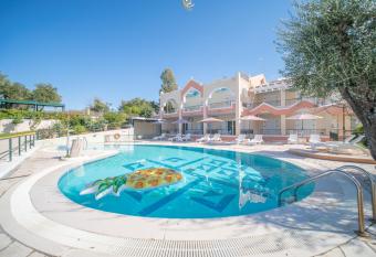 Saint Nicholas Beach Garden View 3 has Balcony rooms