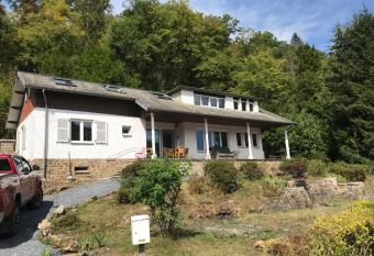 Le Paradis Mosan has Balcony rooms
