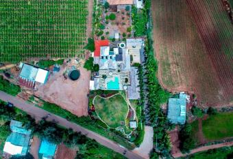 Castle Vintage VillageHouse 6BHK has Balcony rooms