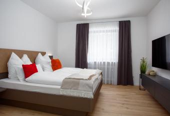 Zwick Apartments has Balcony rooms