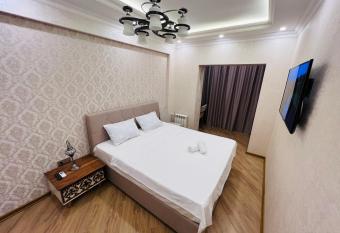 Park Azure Amazing Apartment By Baku Housing has Balcony rooms