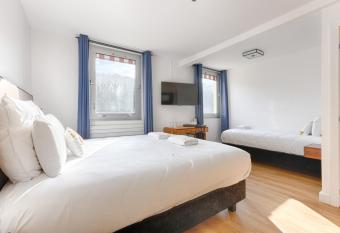 La Coudraie - Marne la Vall  e Val d Europe allows 18 year olds to book a room