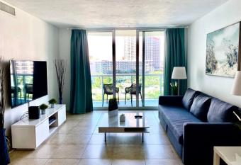 NEW APARTMENT w/Gym and HATED Pool !!!! has Balcony rooms