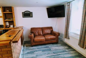 The Old Royal Oak has Balcony rooms