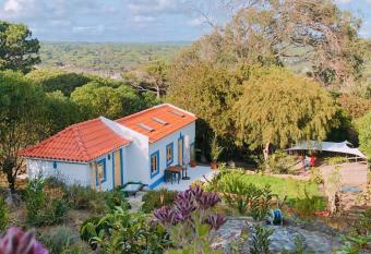 Casa do Sol has Balcony rooms
