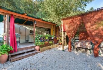 Chalet nel verde di Cavo has Balcony rooms