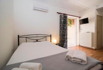 Laconian Collection #Heilonos Studio# has Balcony rooms