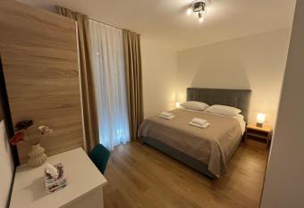 Apartment Renata allows 18 year olds to book a room