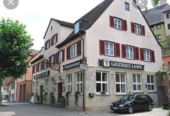 Gasthaus Lamm allows 18 year olds to book a room