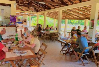 RECANTO MATA has Balcony rooms