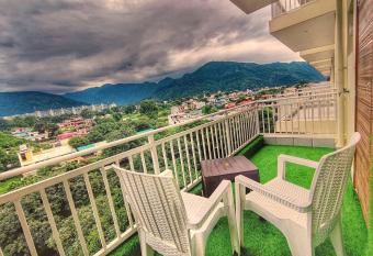 Sandy Nest Luxury 2BHk Entire Apartment has Balcony rooms