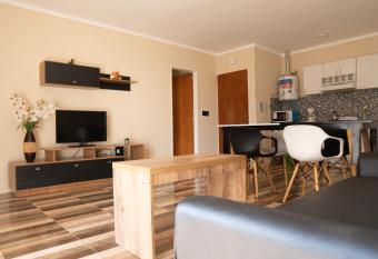 C  modo depto en San Nicol  s de los Arroyos. (0341-156752236) allows 18 year olds to book a room