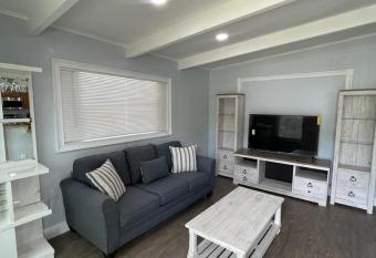 Cheerful Family Home Close To Everything! has Balcony rooms