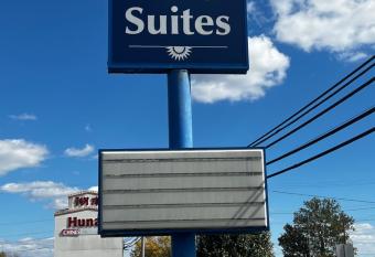 Value Inn & Suites allows 18 year olds to book a room